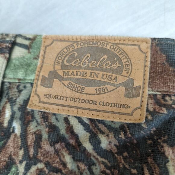 Cabelas Realtree Camo Insulated Hunting Cargo Pants Size 42X32 USA Made - Picture 4 of 8